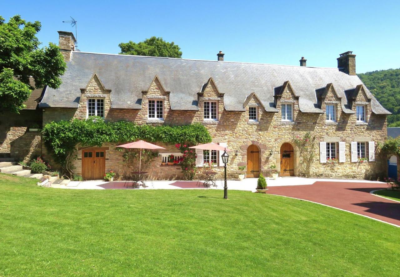 Le Manoir de Placy - Chambres d'Hôtes Clécy Extérieur photo